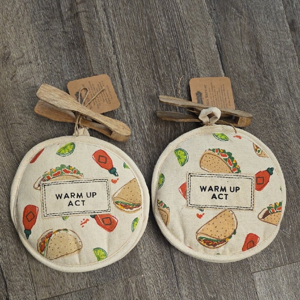 NWT: Mud Pie Tortilla Warmer Set